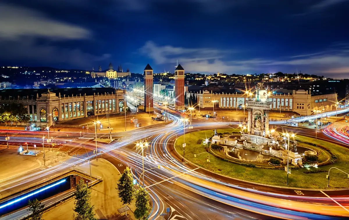 Plaça d'Espanya in Barcelona lit up at night