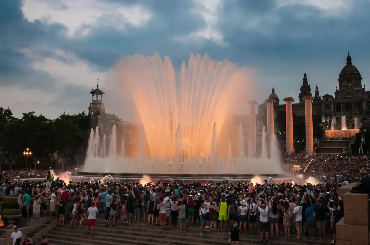 Illuminated Magic Fountain of Montjuïc show at dusk